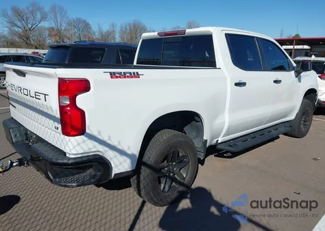 2021 Chevrolet Silverado 1500 4Wd Short Bed Lt Trail Boss z USA, uszkodzony, nr VIN 1GCPYFED7MZ225409